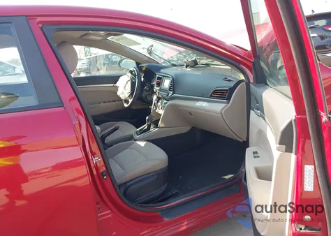 2019 Hyundai Elantra Se z USA, uszkodzony, nr VIN KMHD74LF6KU850923